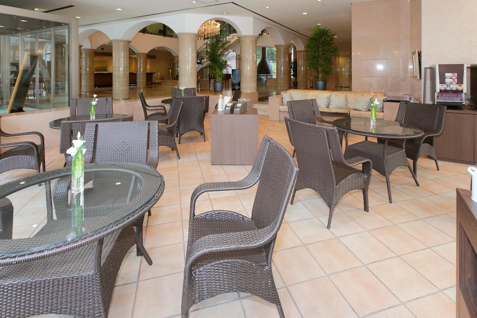 Hotel Floracion Насу Экстерьер фото