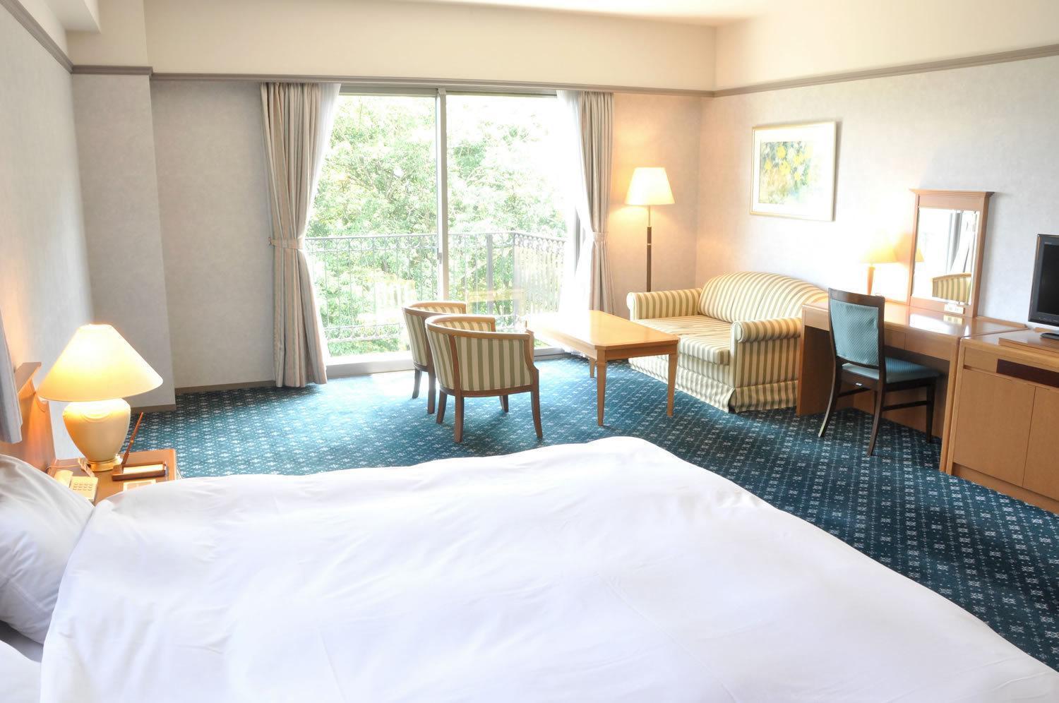 Hotel Floracion Насу Экстерьер фото