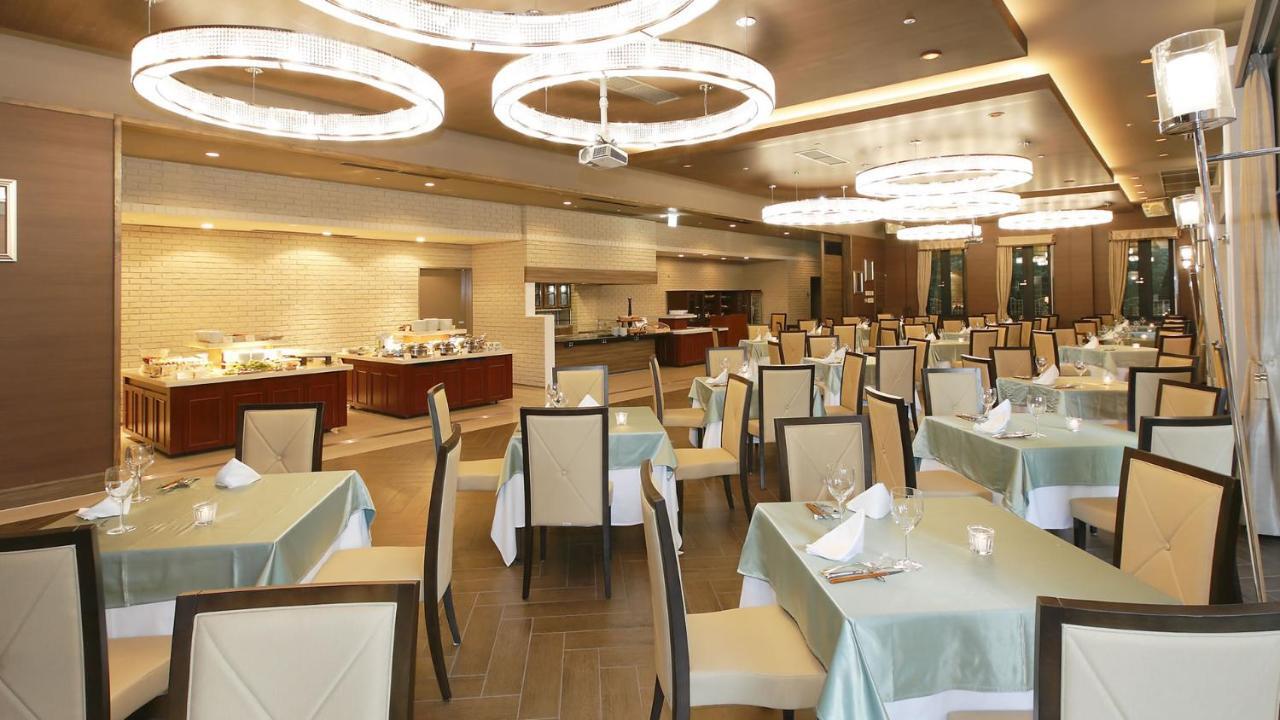 Hotel Floracion Насу Экстерьер фото